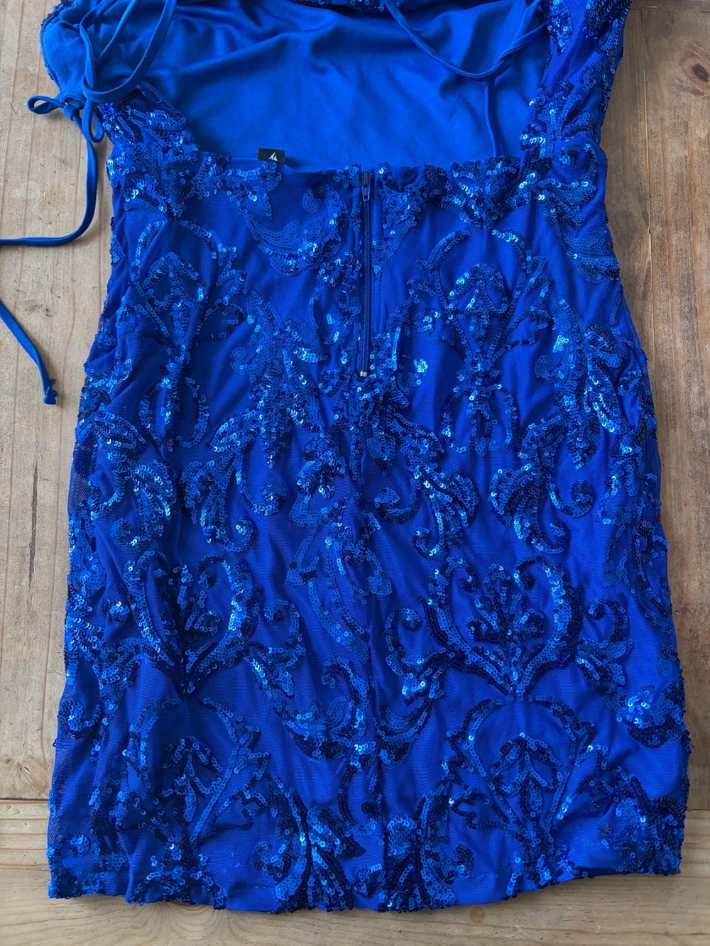 Blue sequin dress - Picture 2 of 7